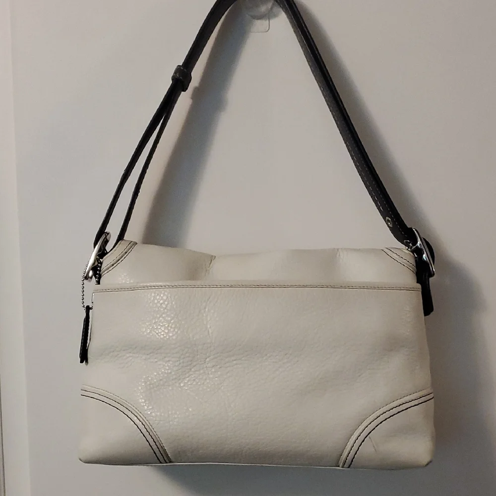 Vintage Coach Chelsea Chalk Leather Turnlock Shoulder Bag F13085 Y2K - Picture 8 of 13